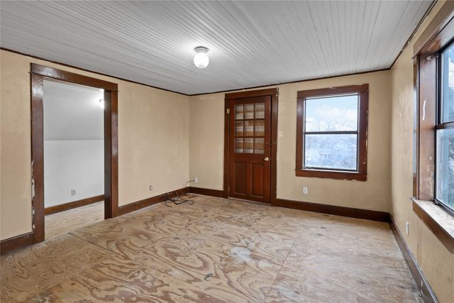 401 W Maple Street, Whitewright, TX 75491