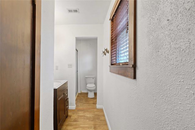 401 W Maple Street, Whitewright, TX 75491