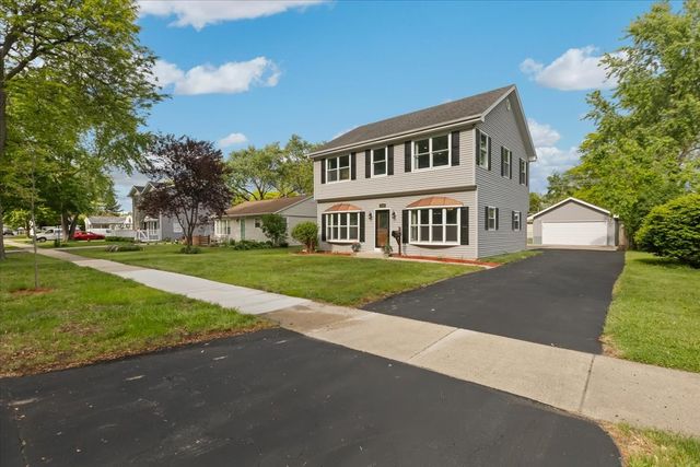 2306 Dove Street, Rolling Meadows, IL 60008