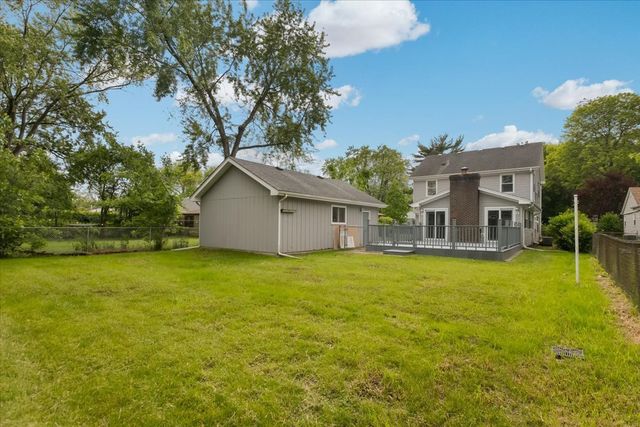 2306 Dove Street, Rolling Meadows, IL 60008