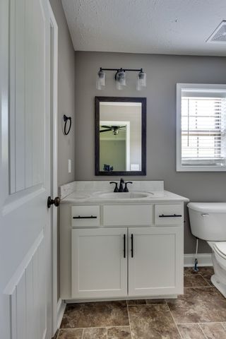 188 Sambar Dr, Clarksville, TN 37040
