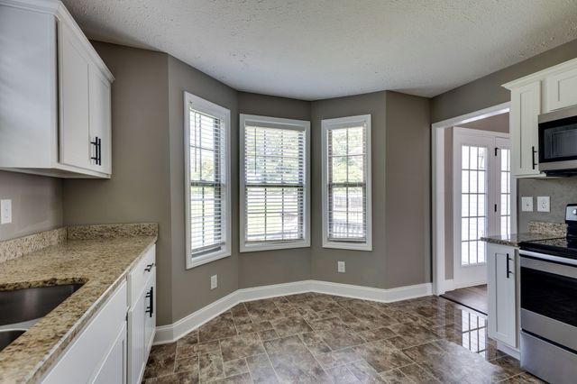 188 Sambar Dr, Clarksville, TN 37040