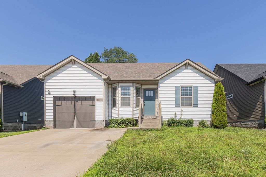 188 Sambar Dr, Clarksville, TN 37040