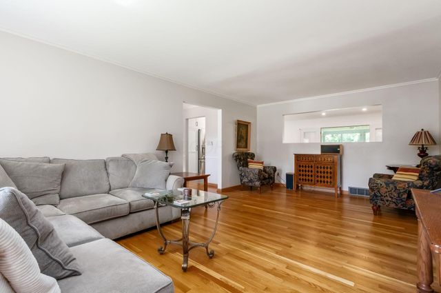 3849 Lyon Drive, Columbus, OH 43220