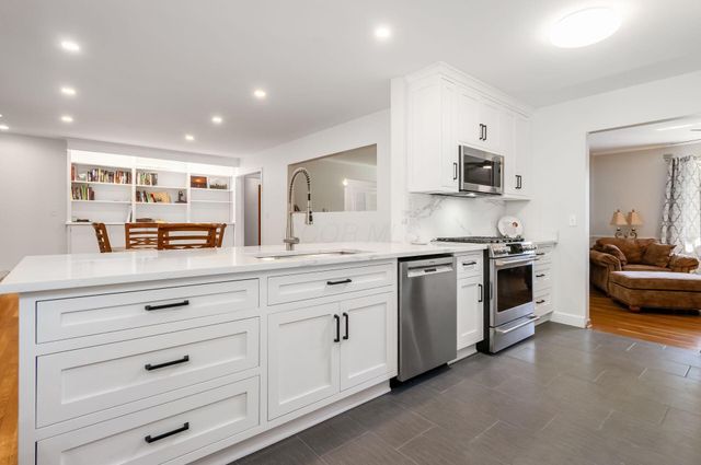 3849 Lyon Drive, Columbus, OH 43220