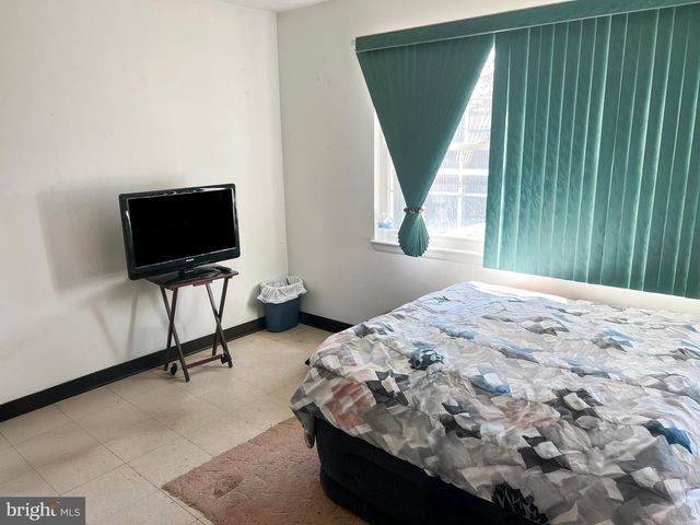 780 REBECCA DR, Vineland, NJ 08360