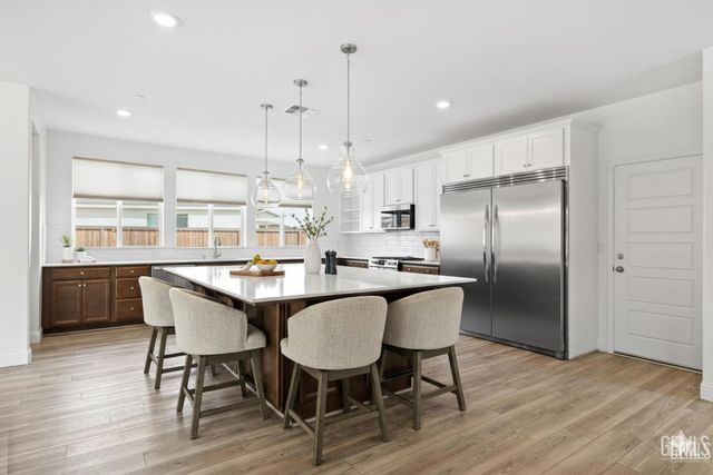 9516 Sweetgum Hill Lane, Shafter, CA 93263