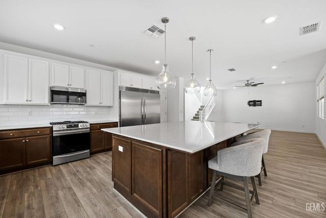 9516 Sweetgum Hill Lane, Shafter, CA 93263