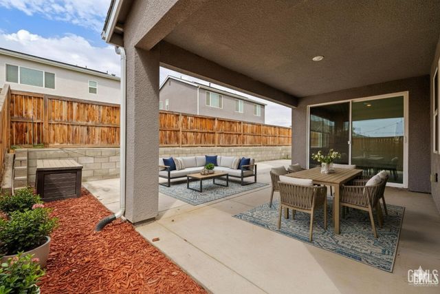 9516 Sweetgum Hill Lane, Shafter, CA 93263