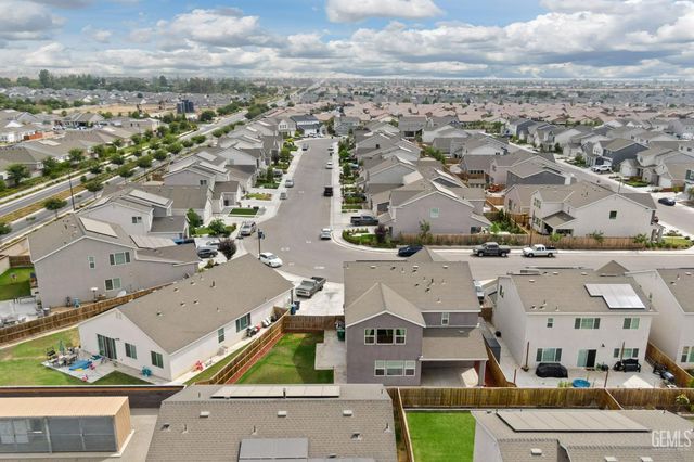 9516 Sweetgum Hill Lane, Shafter, CA 93263