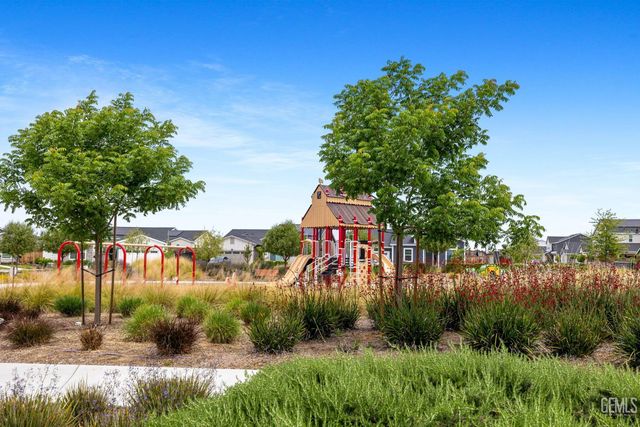 9516 Sweetgum Hill Lane, Shafter, CA 93263