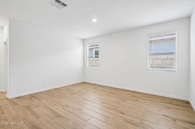 9521 W TAMARISK Avenue, Tolleson, AZ 85353