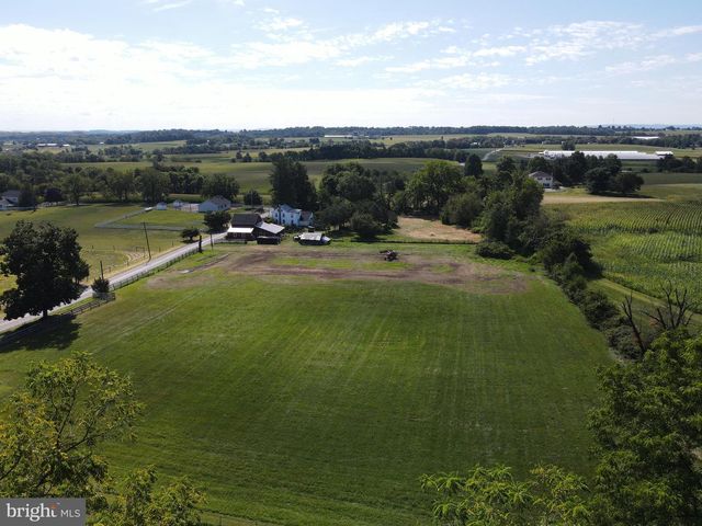 630 BELLAIRE RD, Elizabethtown, PA 17022