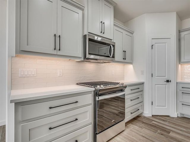 10621 SW 18th Street, Yukon, OK 73099
