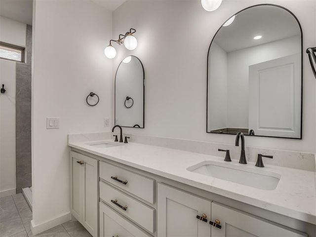10621 SW 18th Street, Yukon, OK 73099