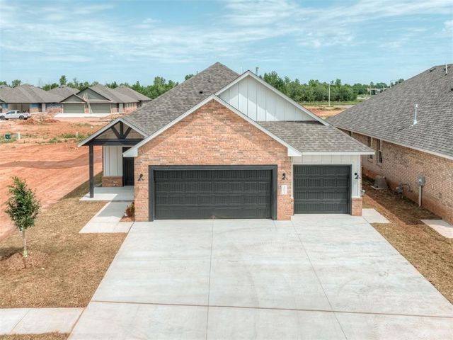 10621 SW 18th Street, Yukon, OK 73099