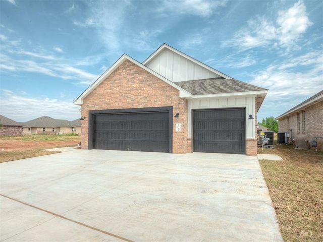 10621 SW 18th Street, Yukon, OK 73099