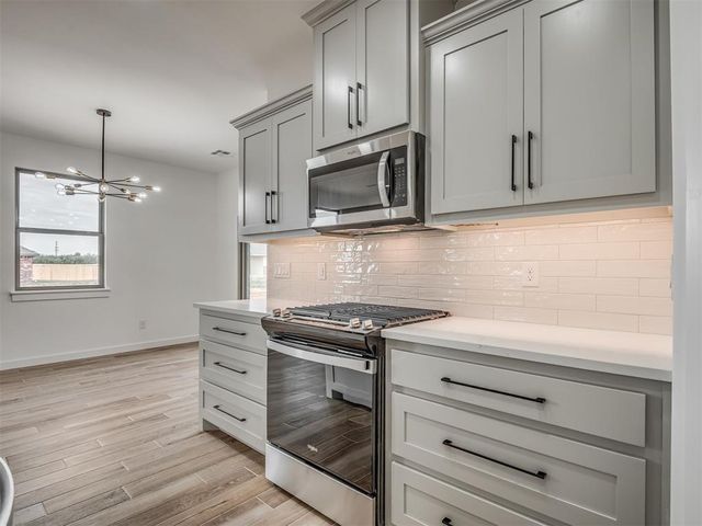 10621 SW 18th Street, Yukon, OK 73099