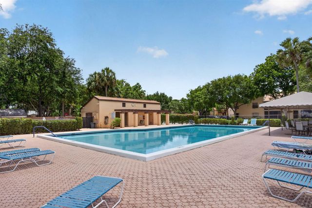 3713 Cocoplum Circle 3545, Coconut Creek, FL 33063