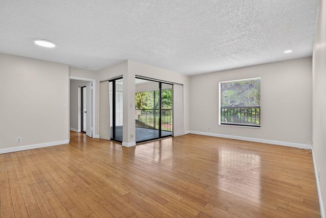3713 Cocoplum Circle 3545, Coconut Creek, FL 33063