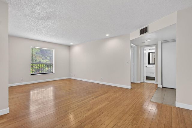 3713 Cocoplum Circle 3545, Coconut Creek, FL 33063