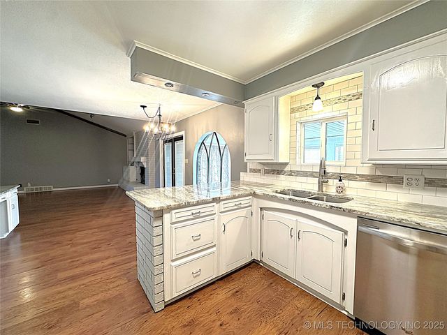 1508 Sunny Lane, Ardmore, OK 73401