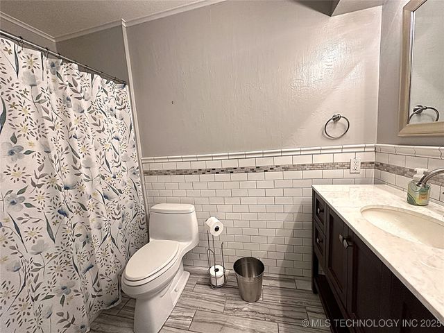 1508 Sunny Lane, Ardmore, OK 73401