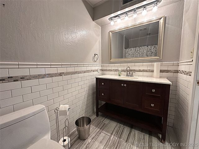 1508 Sunny Lane, Ardmore, OK 73401