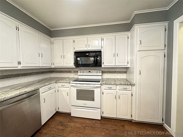 1508 Sunny Lane, Ardmore, OK 73401