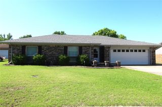 1508 Sunny Lane, Ardmore, OK 73401