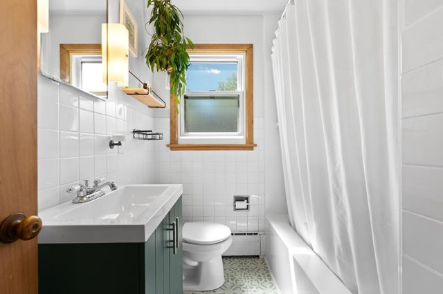 1605 8th Avenue NE, Rochester, MN 55906