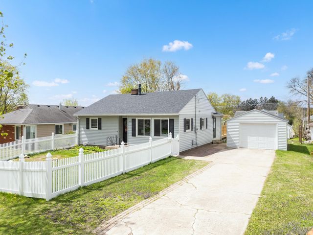 1605 8th Avenue NE, Rochester, MN 55906