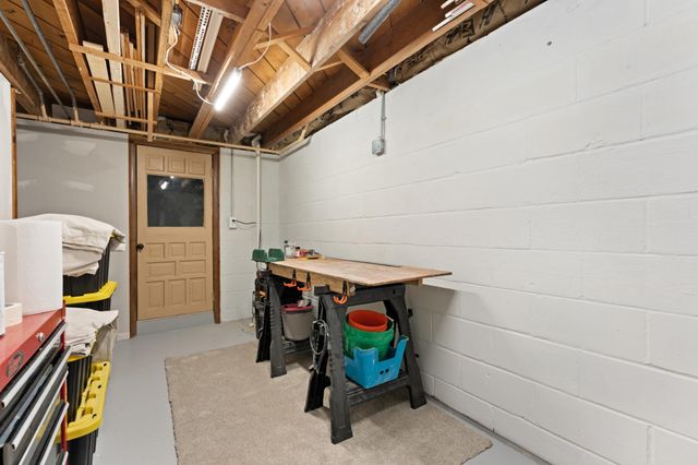 1605 8th Avenue NE, Rochester, MN 55906