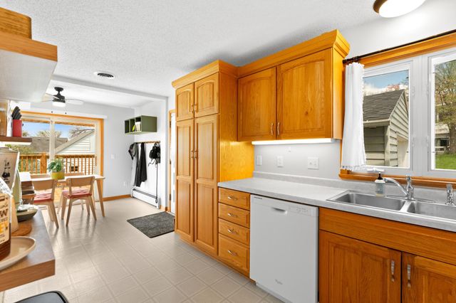 1605 8th Avenue NE, Rochester, MN 55906