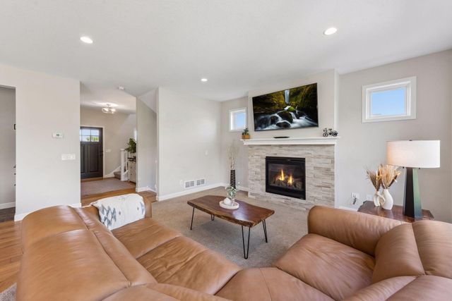 19702 Henning Avenue, Lakeville, MN 55044