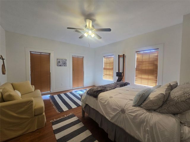 3409 Avenue L, Galveston, TX 77550