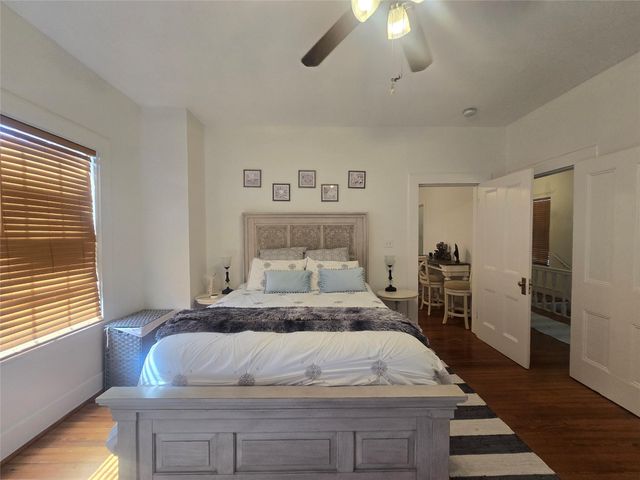 3409 Avenue L, Galveston, TX 77550