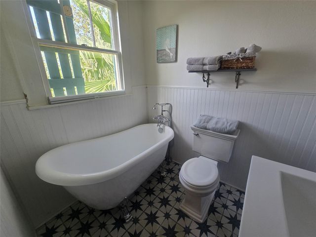 3409 Avenue L, Galveston, TX 77550