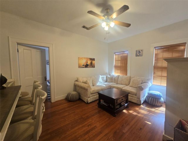 3409 Avenue L, Galveston, TX 77550