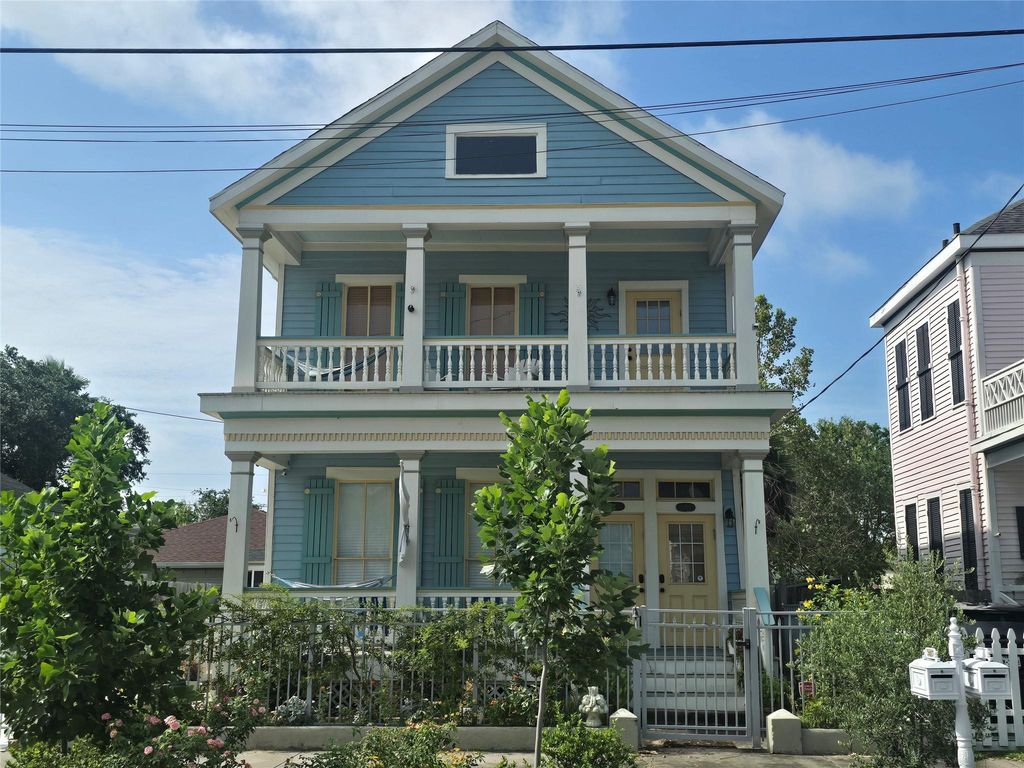 3409 Avenue L, Galveston, TX 77550