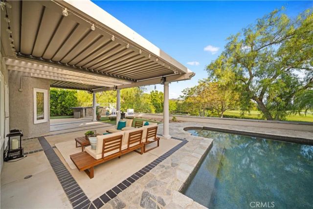 10 Skylark Way, Coto De Caza, CA 92679