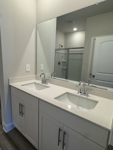 1822 Mahala Dr, Hermitage, TN 37076