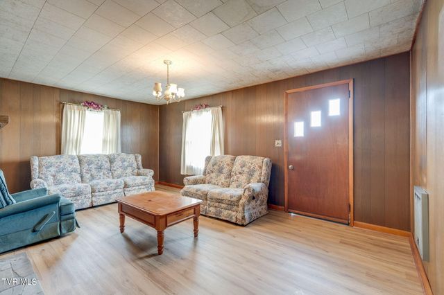 156 Kingsley Avenue, Kingsport, TN 37660