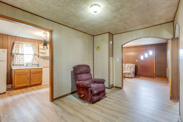 156 Kingsley Avenue, Kingsport, TN 37660