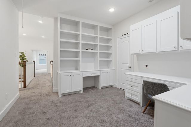 183 S Thatcher Bend Circle, Spring, TX 77389