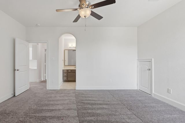 183 S Thatcher Bend Circle, Spring, TX 77389