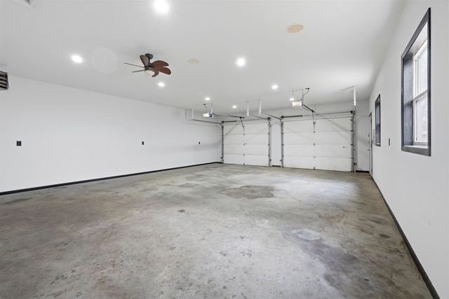 1616 University Ave NW, Minot, ND 58703