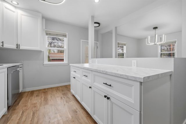 1616 University Ave NW, Minot, ND 58703