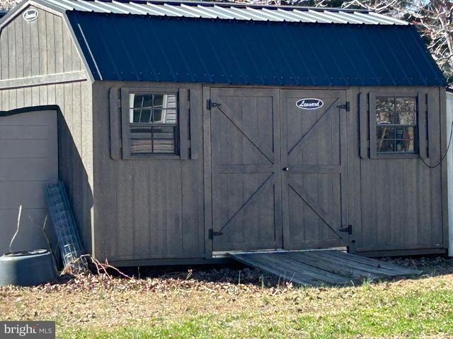 1300 CLATTERBUCK LN, Amissville, VA 20106