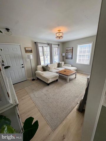 1300 CLATTERBUCK LN, Amissville, VA 20106